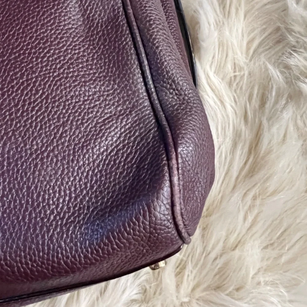 Purse - Picture 3 of 3